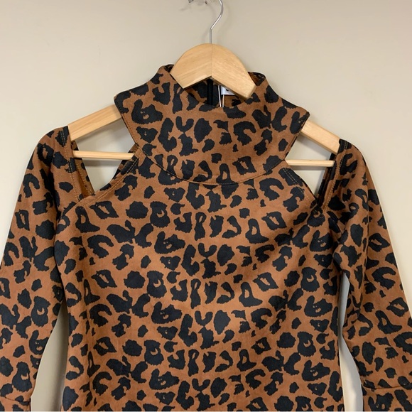 NWT Leopard Top Women Small Cold Shoulder Blouse Brown Suede Brushed Bell Sleeve - Picture 3 of 12